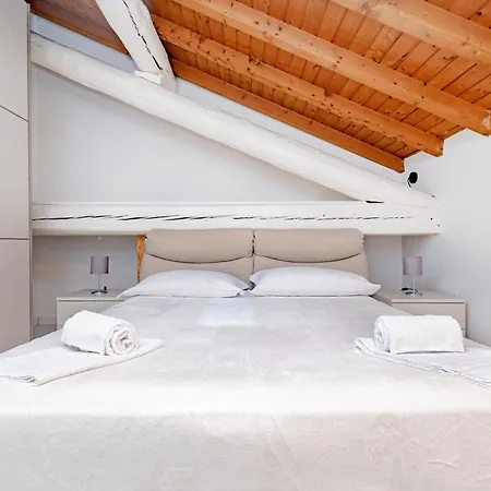Trucca House